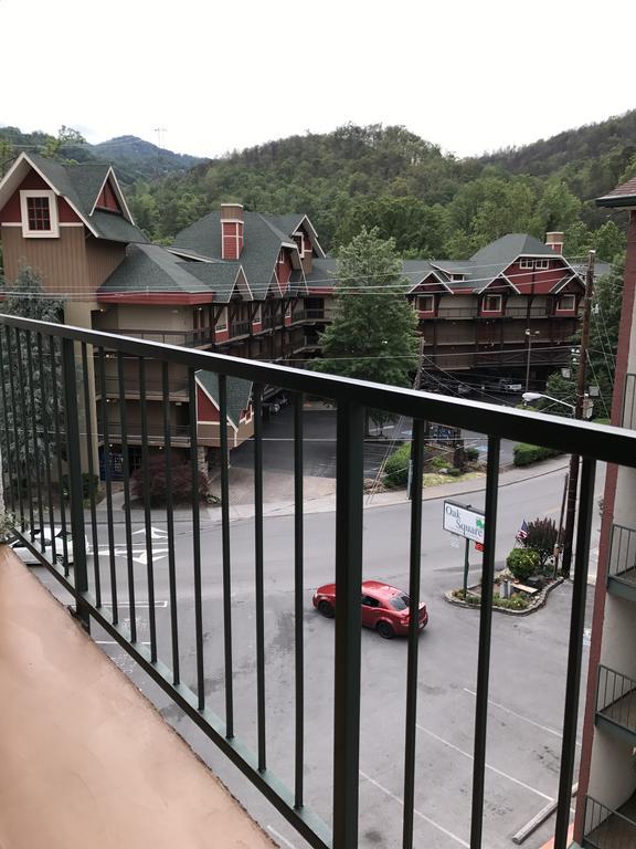Downtown Gatlinburg Apartment Exterior photo